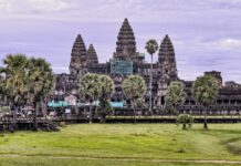 ЭНЭТХЭГ-ХЯТАДЫН ХОЙГООР ЭРГЭСЭН НЬ