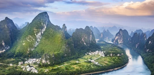 ГУЙЛИН хөтөлбөртэй аялал (9 өдөр) Хөх хотоор дамжиж явах хувилбар